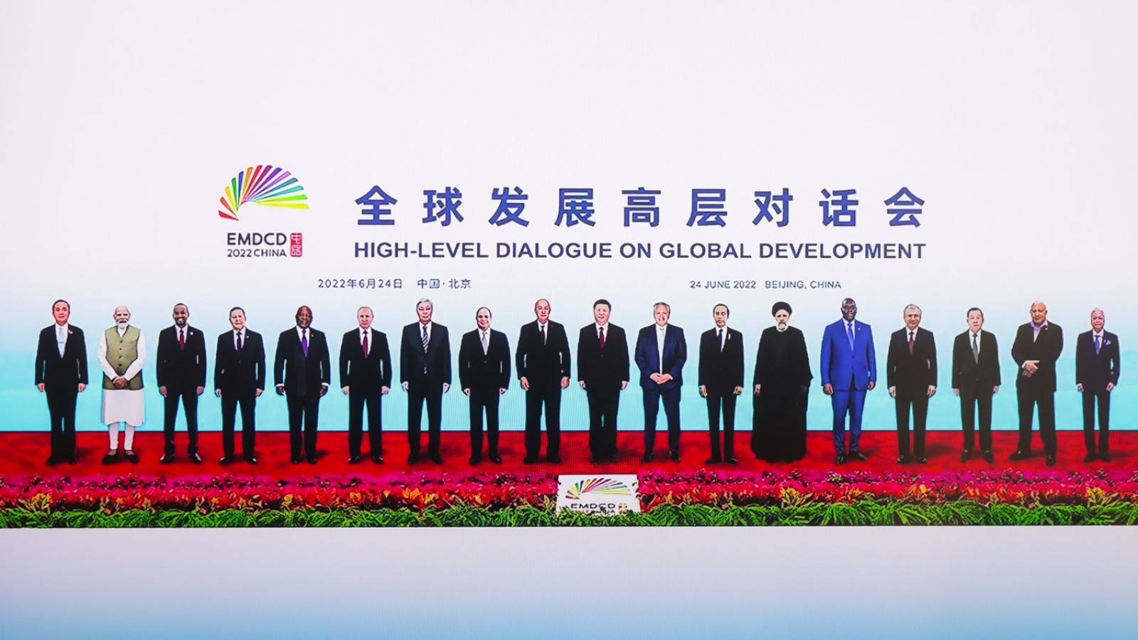 “La paz es urgente porque es urgente hacer un mundo más igualitario”, dijo el Presidente